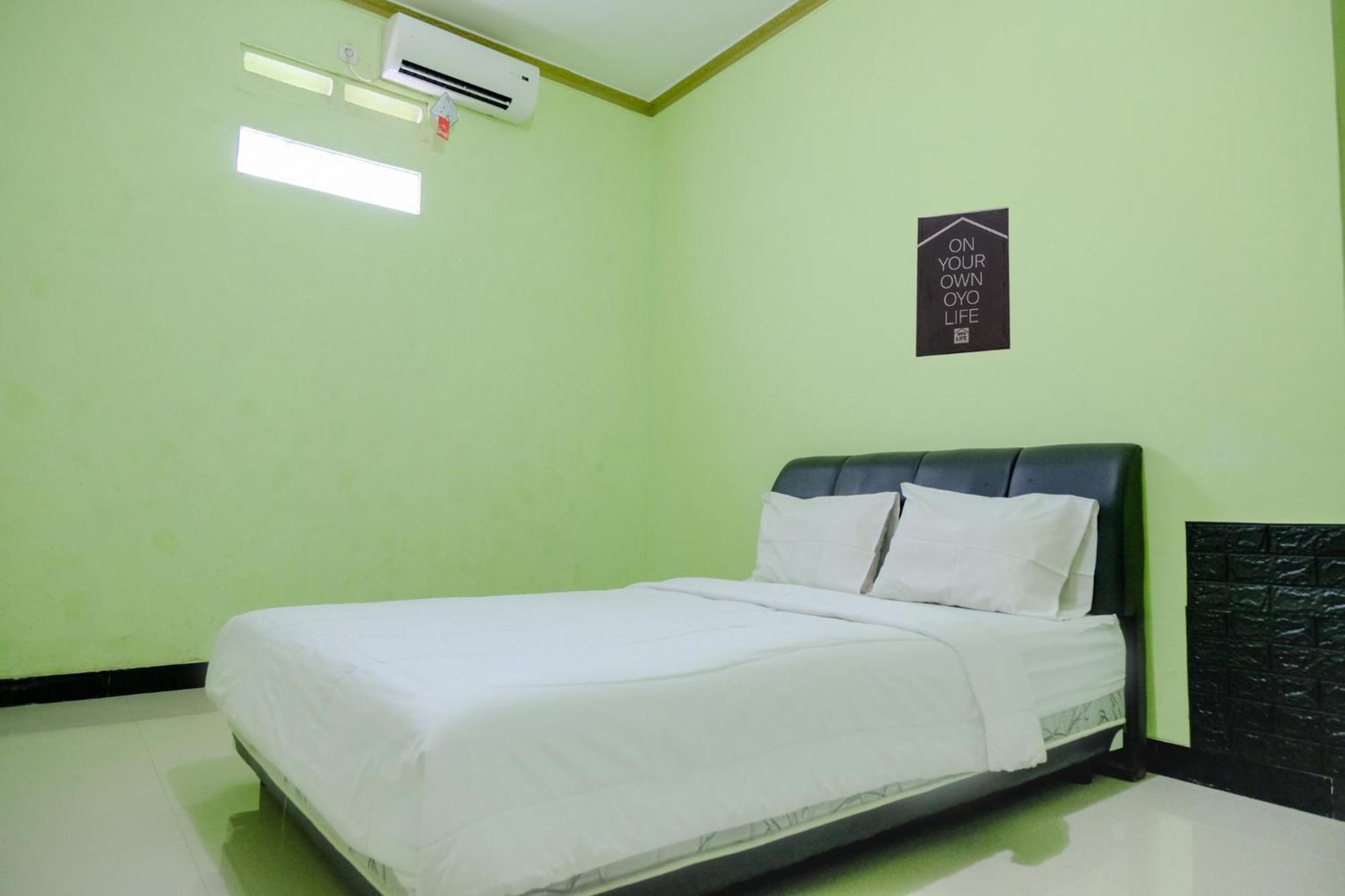Oyo Life 2508 Alba Suites Homestay Syariah Tulungagung Εξωτερικό φωτογραφία