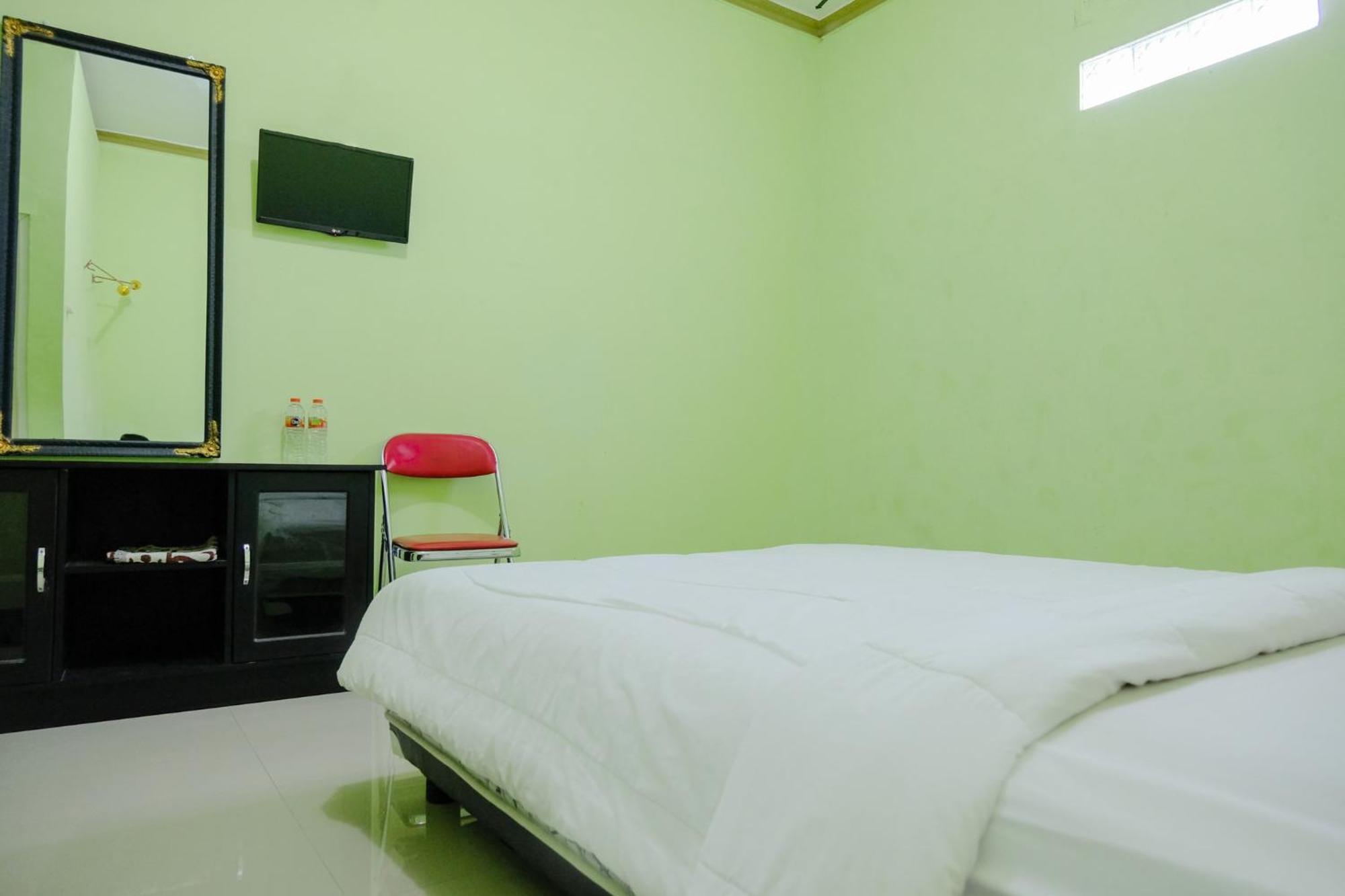 Oyo Life 2508 Alba Suites Homestay Syariah Tulungagung Εξωτερικό φωτογραφία